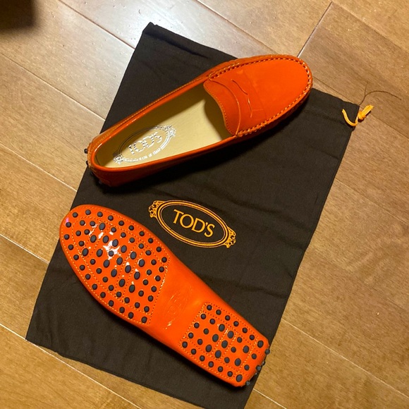 NEW ☀️ TOD’s Gommino Patent Leather Loafers☀️ Eye-catching Orange 🍊 - Picture 9 of 15